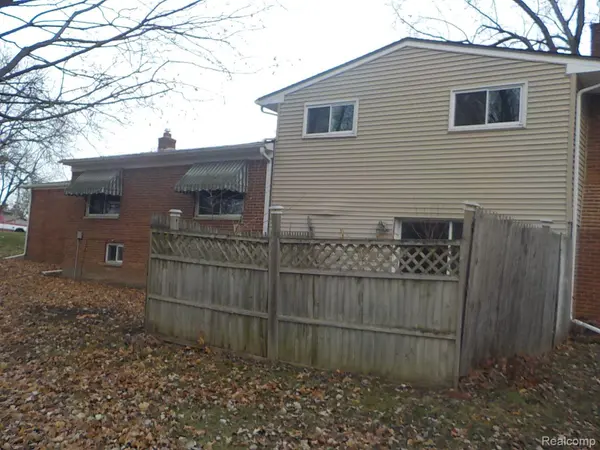 Grand Blanc, MI 48439,11358 KINGSLEY DR