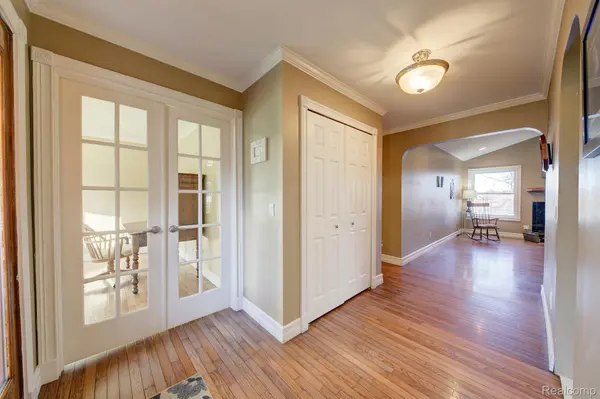 MI 48357,720 TOMAHAWK TRL