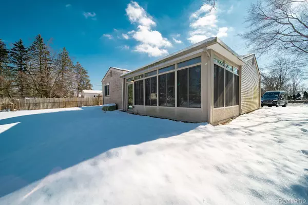 MI 48316,4455 23 MILE RD