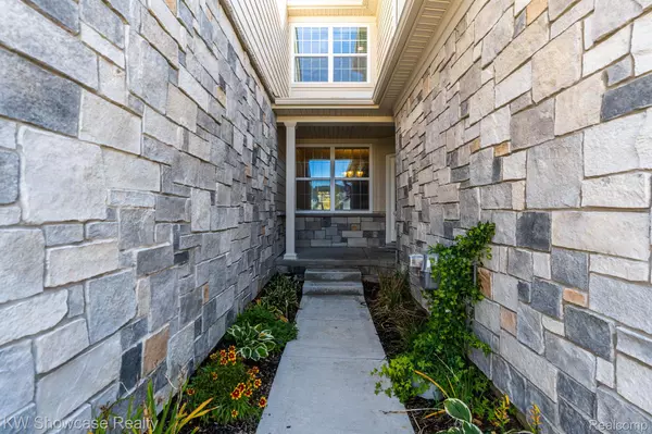 MI 48375,42768 Cardinal WAY