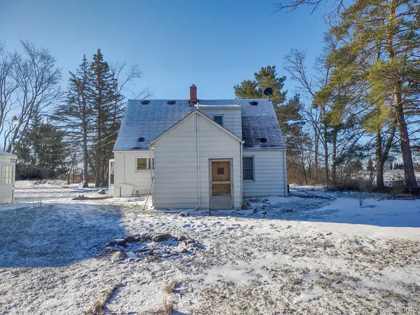 Grand Blanc, MI 48439,1394 W GRAND BLANC RD