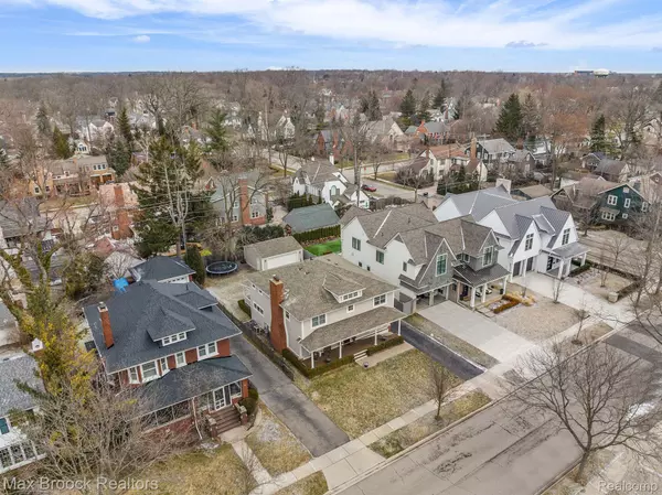 MI 48009,655 MADISON ST