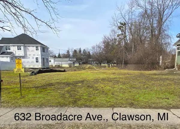 Clawson, MI 48017,632 BROADACRE AVE