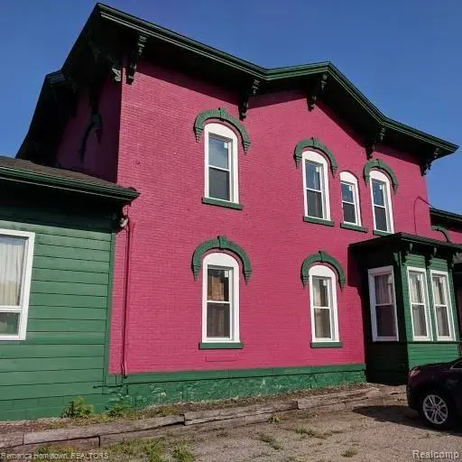 Owosso, MI 48867,319 E MAIN ST