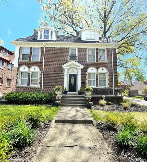 17500 WILDEMERE ST, Detroit, MI 48221