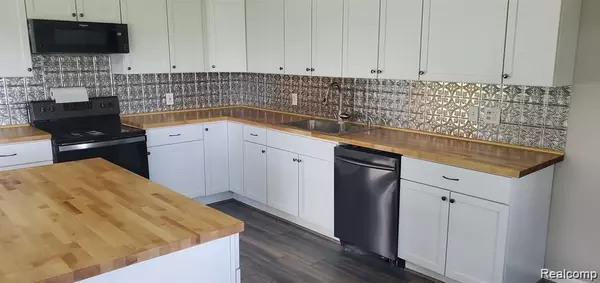 Clio, MI 48420,3407 W LAKE RD