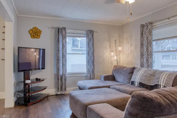 Owosso, MI 48867,816 E Main