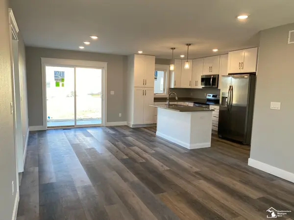 Lambertville, MI 48144,4142 Michael Dr.