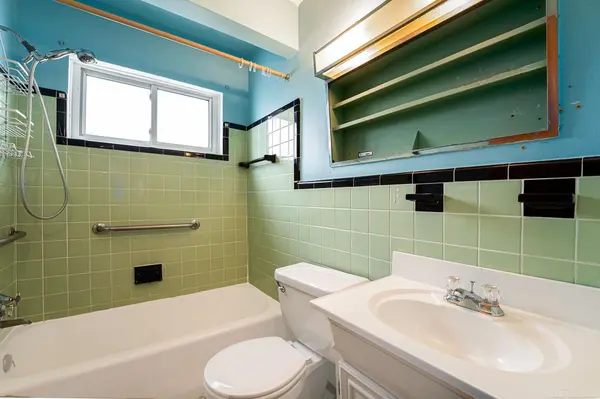 Saint Clair Shores, MI 48082,31727 Saint Margaret