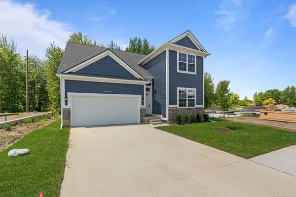 Chesterfield Twp, MI 48047,47049 BROOKVIEW DR