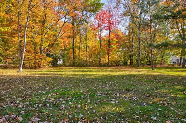 Saginaw, MI 48638,74 Foxwood DR