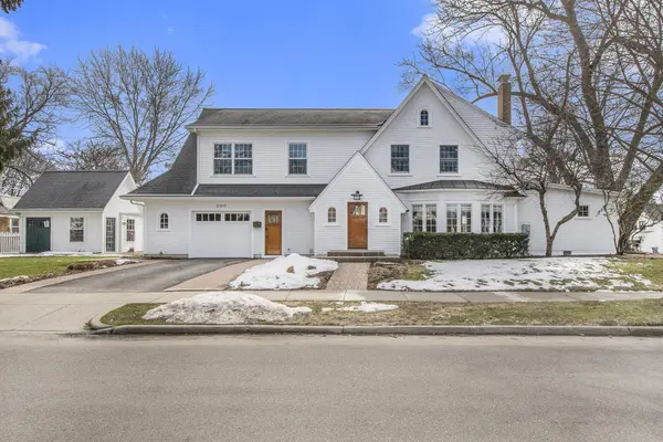 2150 Argentina DR SE, East Grand Rapids, MI 49506