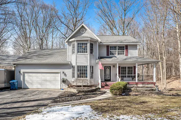 3722 Bennington DR NE, Cedar Springs, MI 49319