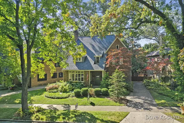 East Grand Rapids, MI 49506,1620 Mackinaw RD SE