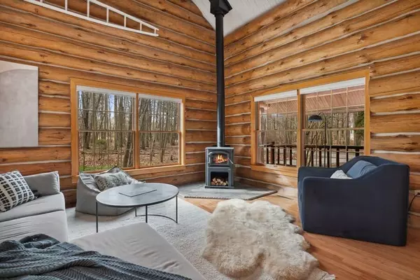 Sawyer, MI 49125,12865 Highland Shores DR