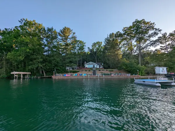 10117 Twin Lake Rd. RD NE, Mancelona, MI 49659