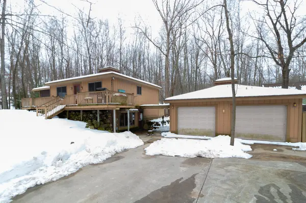 Canadian Lakes, MI 49346,8941 Jenny LN