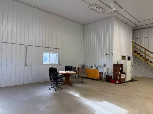 Grimshaw, AB T0H 1W0,5705 49 ST