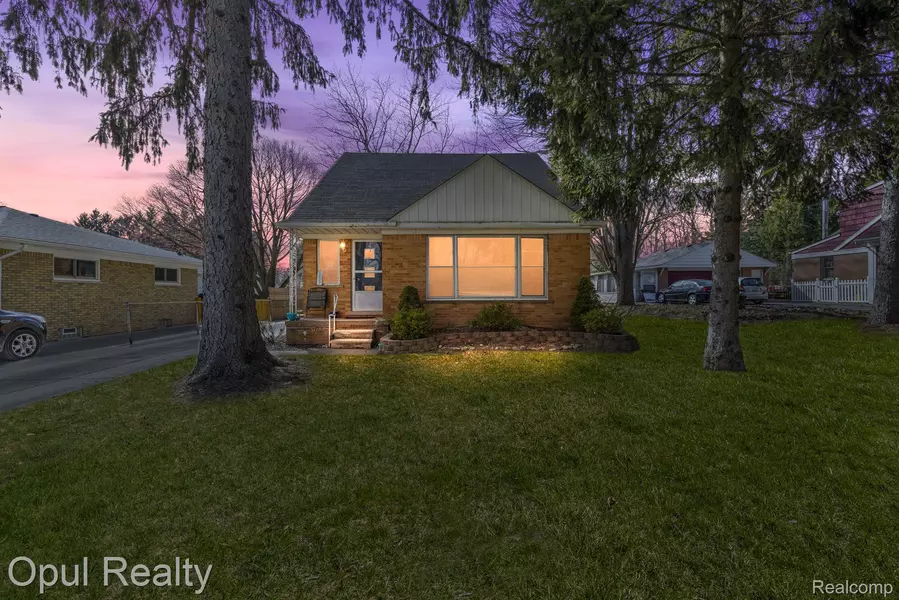 15627 PORTIS ST, Plymouth, MI 48170