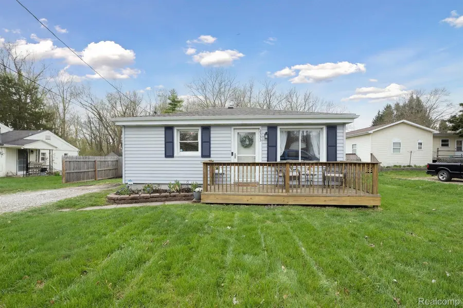 2333 WEST BLVD, Holt, MI 48842