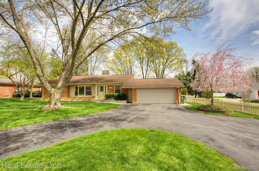 12750 DUNN CT, Plymouth, MI 48170