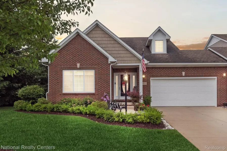 352 ASBURY, Highland, MI 48357