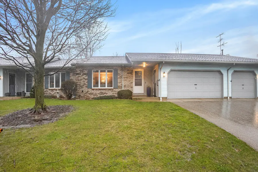 2863 Valley Spring LN SE #104, Caledonia, MI 49316