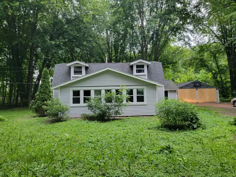 9484 Burlingame AVE SW, Byron Center, MI 49315