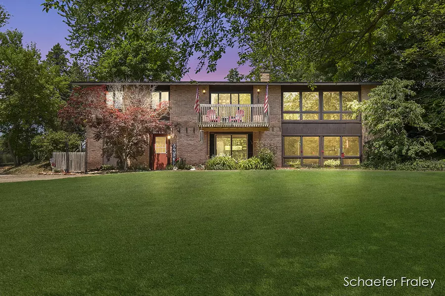 1281 Quincy ST SW, Grandville, MI 49418