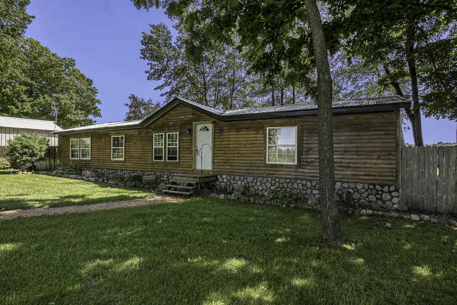 12849 Millers Mill RD, Constantine, MI 49042