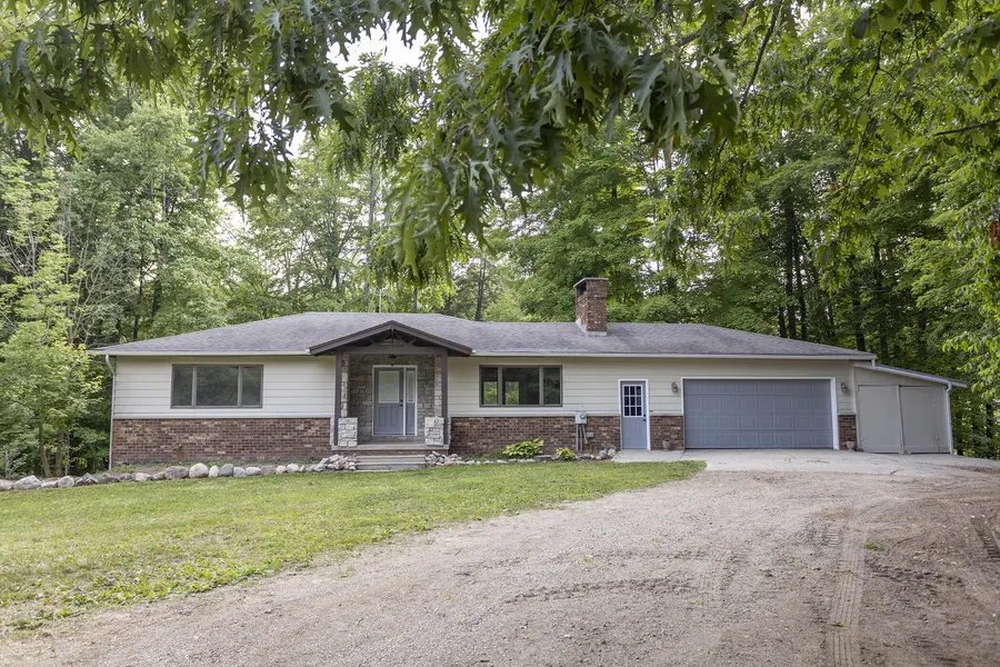 15520 Waldron WAY, Big Rapids, MI 49307