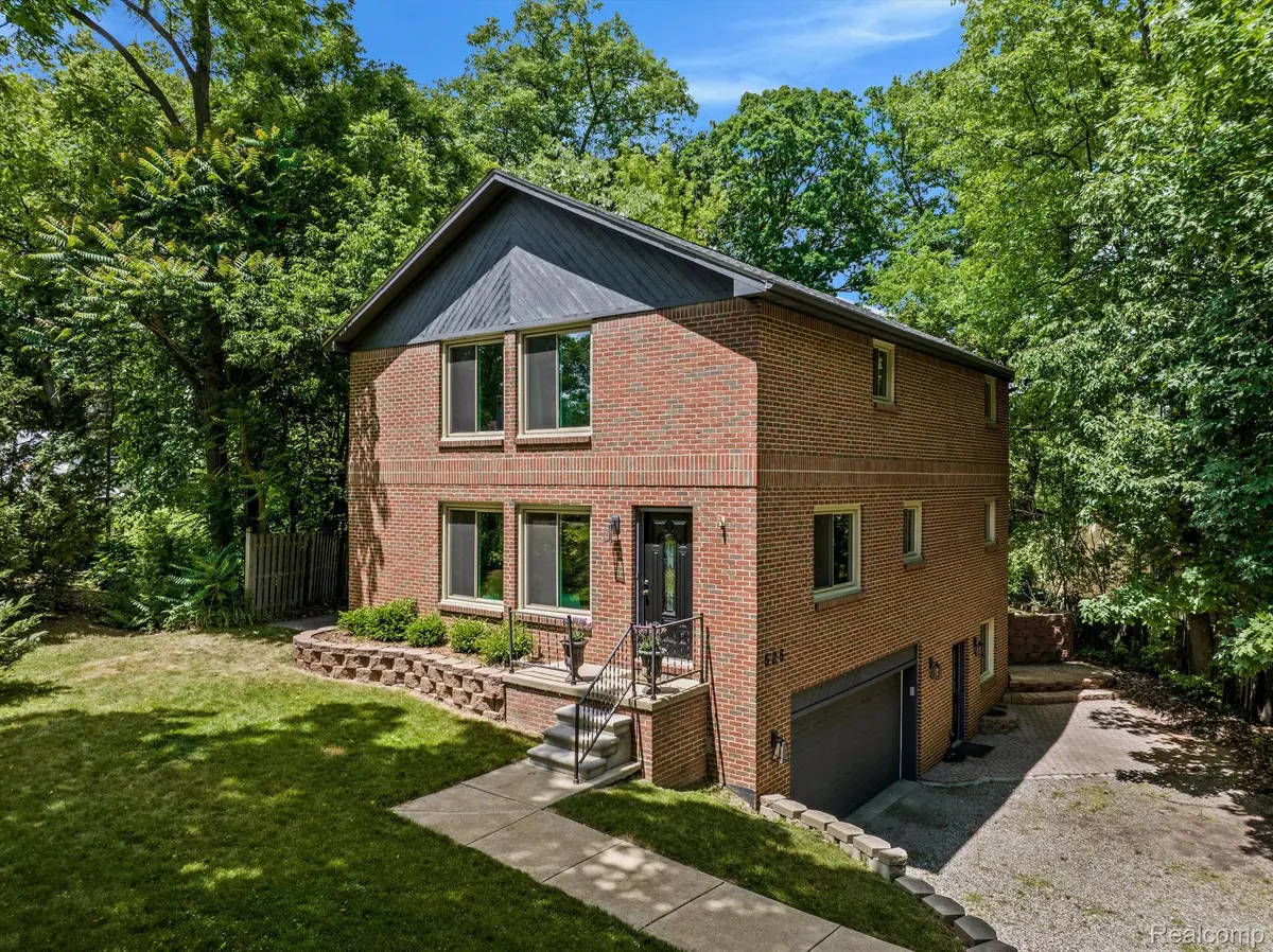 525 GRANDA VISTA DR, MI 48380