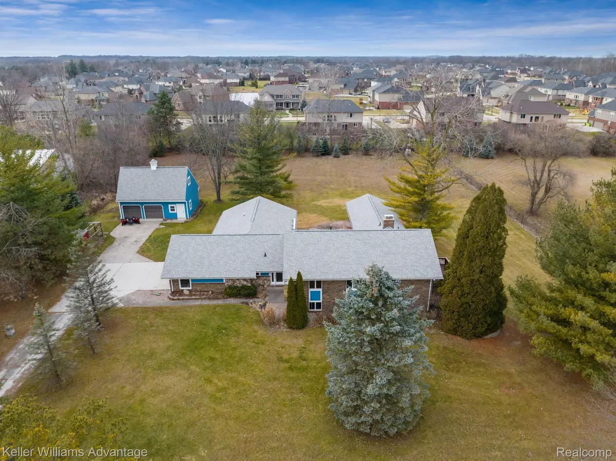 22465 Simcheck, Lyon Twp, MI 48167