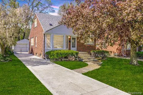 Harper Woods, MI 48225,20704 KENMORE AVE