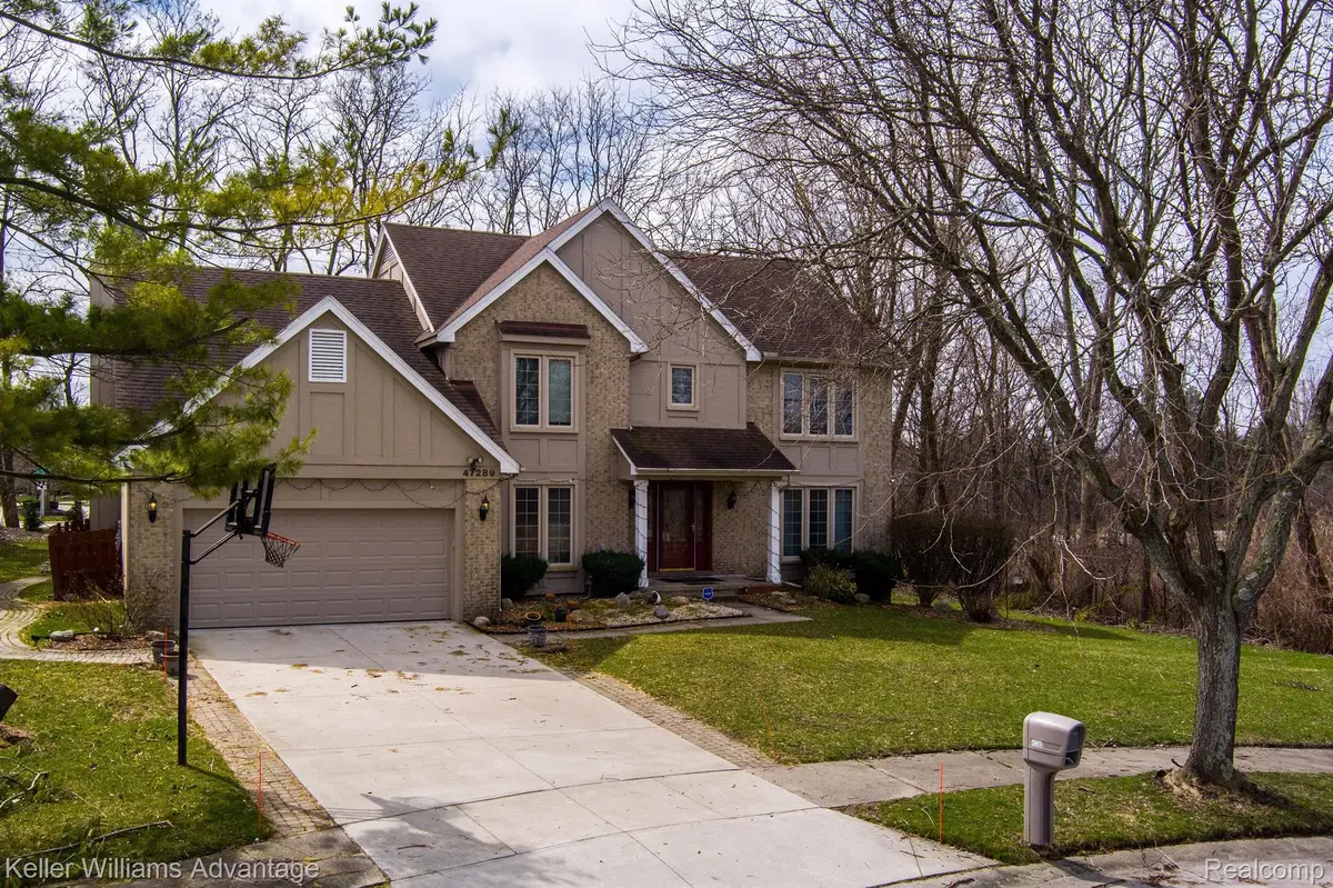 Novi, MI 48374,47289 Robin CT