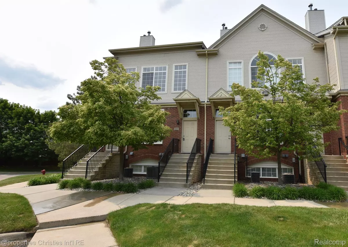 Novi, MI 48377,30687 ARDMORE