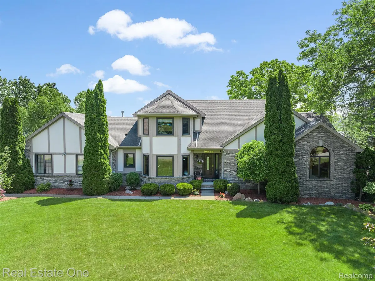 10845 AQUA LN, Green Oak Twp, MI 48178
