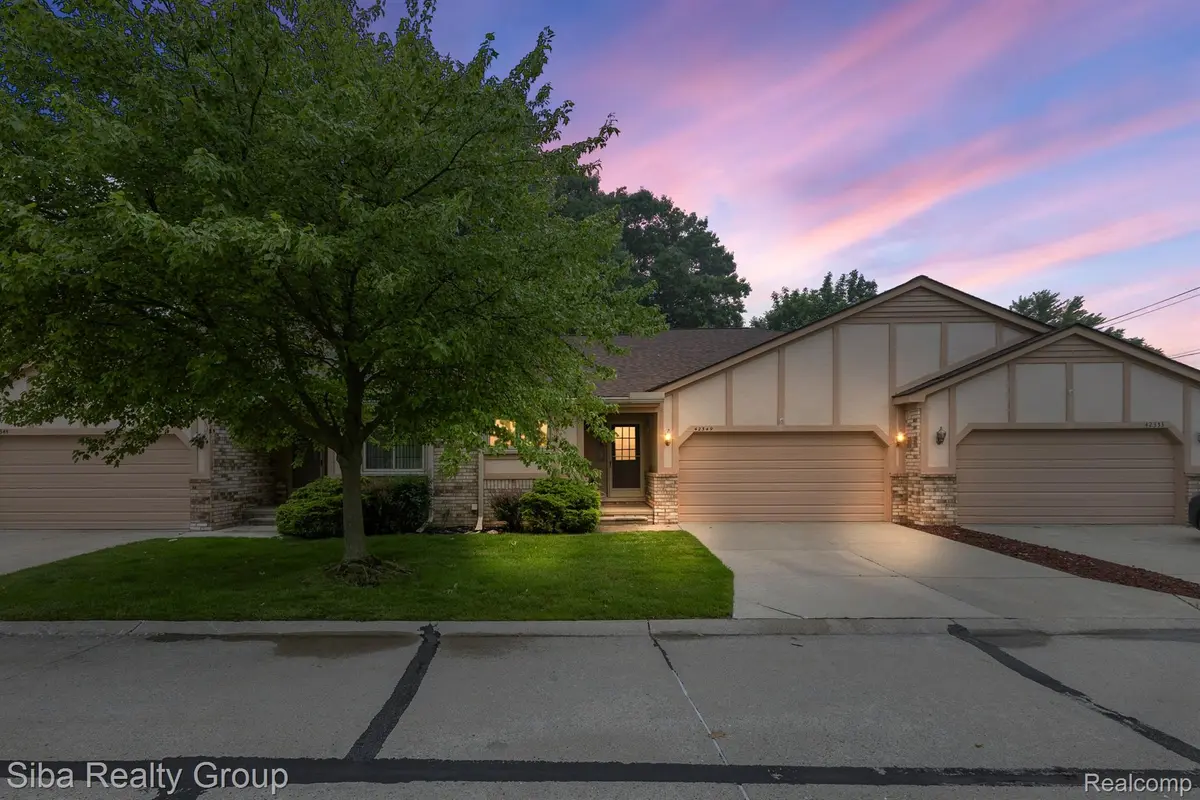 Clinton Township, MI 48038,42349 WILLOW TREE LN W