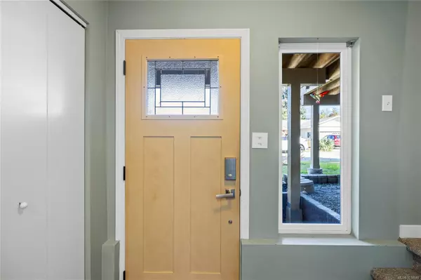 Crofton, BC V0R 1R0,8056 Spinnaker Dr