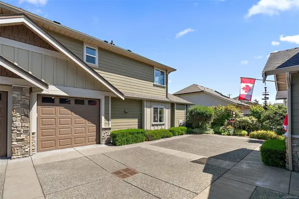 Sidney, BC V8L 2G4,2449 Malaview Ave #4