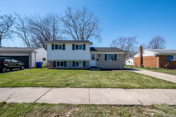 Fraser, MI 48026,33769 NOKOMIS