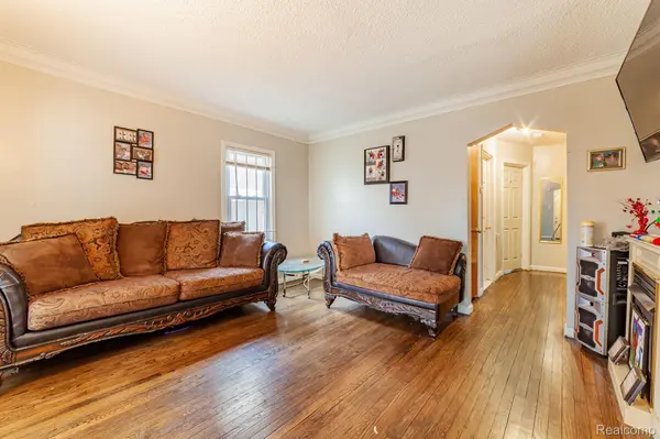 Detroit, MI 48223,15460 FIELDING ST