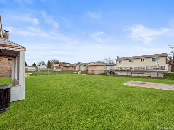 Sterling Heights, MI 48310,4288 LIN DR