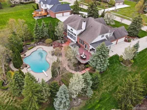 Plymouth, MI 48170,11380 MAPLE VALLEY DR