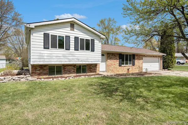 Grand Blanc, MI 48439,7009 PERRY RD