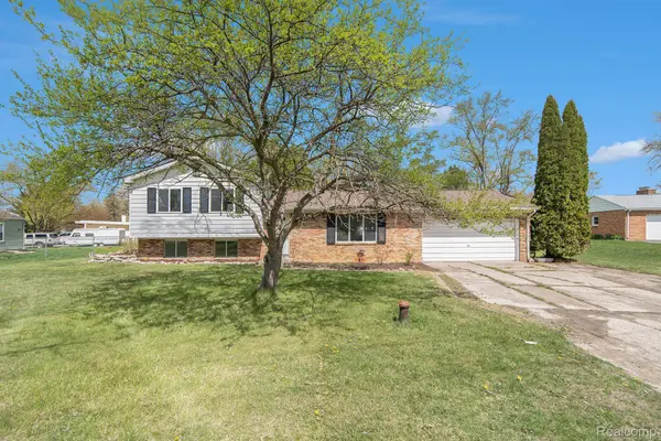 Grand Blanc, MI 48439,7009 PERRY RD