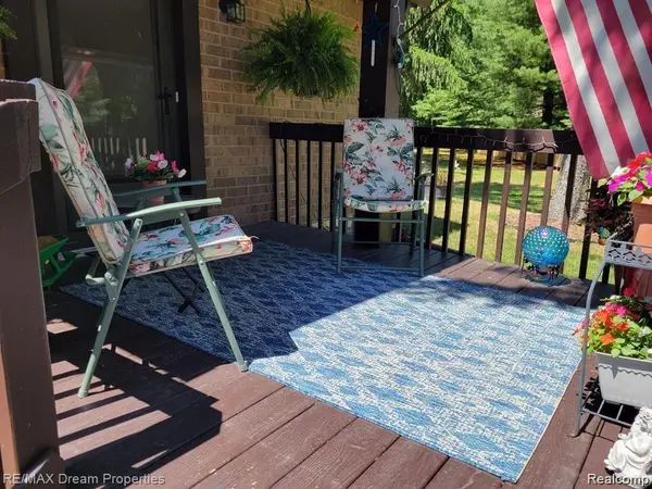 Walled Lake, MI 48390,1131 INDIANWOOD TRL #12