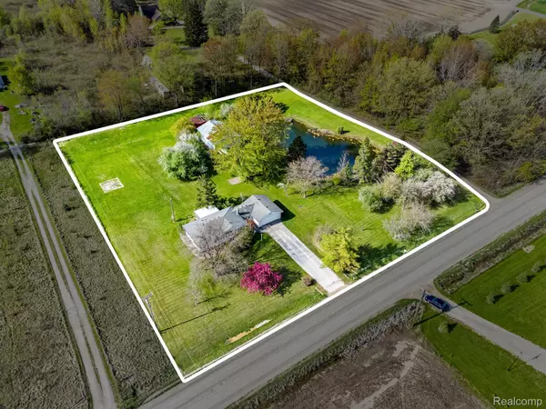 Memphis, MI 48041,13081 Hough RD