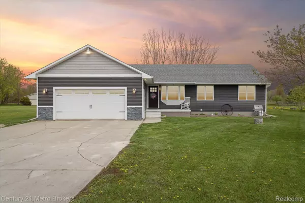 5256 N GALE RD, Davison, MI 48423