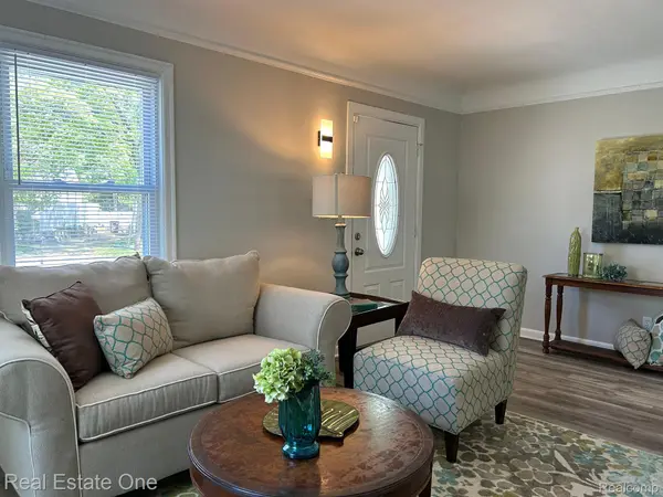 Pontiac, MI 48342,27 Monterey ST